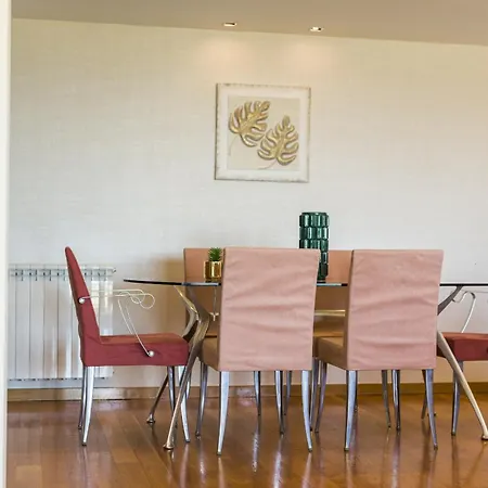 Queens Apartman Estoril
