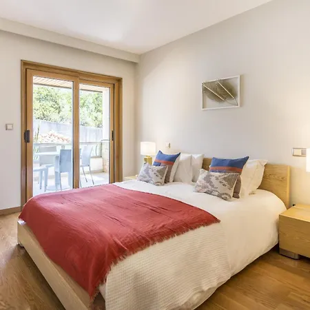 Queens Apartman Estoril